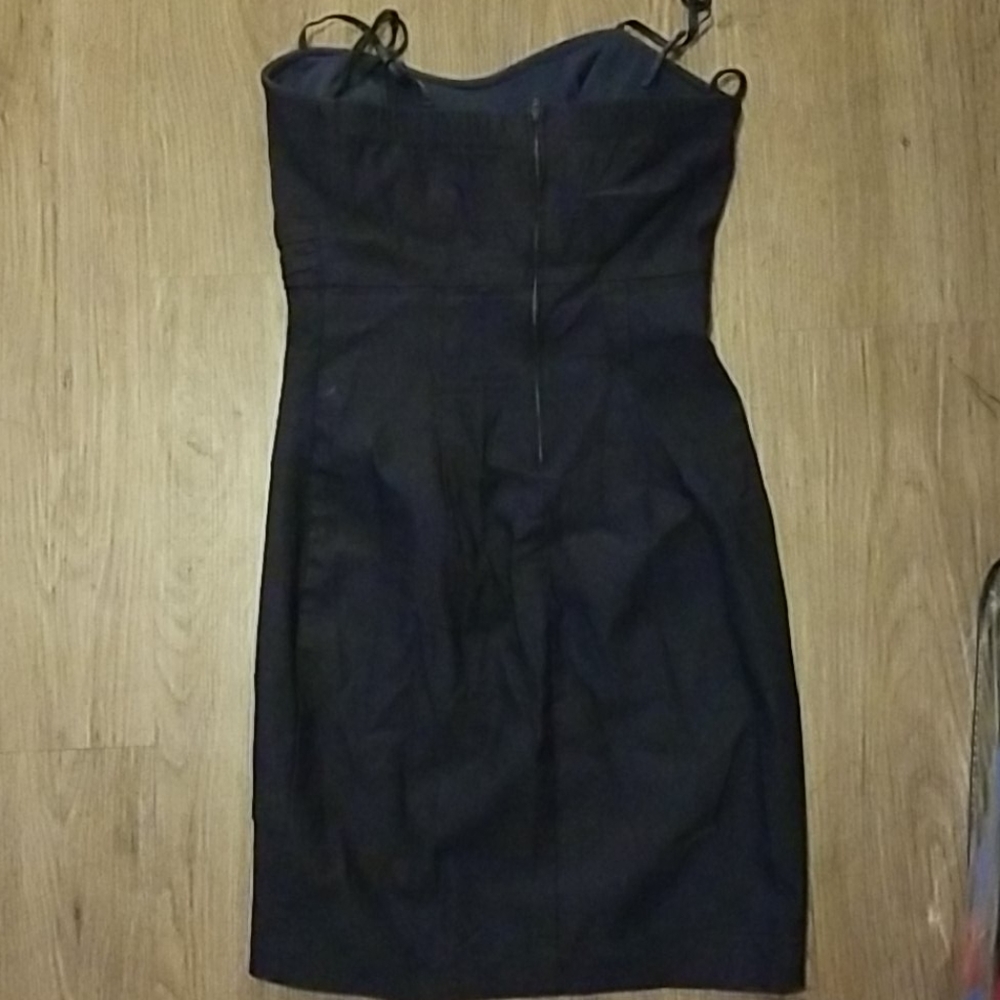 Dress - Picture 3 of 4